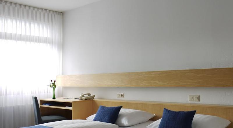 Comfort Hotel Atlantic Muenchen Sued Отобрун Екстериор снимка